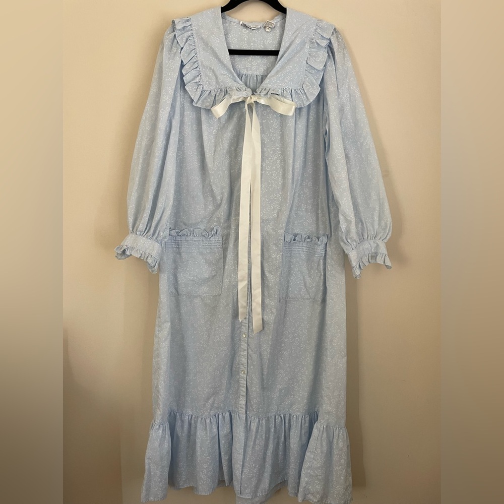 Miss Elaine Blue White Floral Nightgown Ruffle Button Front Size Small